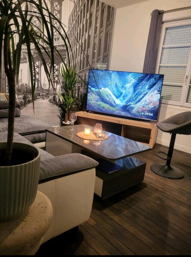 T2 Cosy Autonome H24 Parking Prive Attenant Tv 165Cm Netflix Wi-Fi Au Rez-De-Chaussee Alencon Ngoại thất bức ảnh